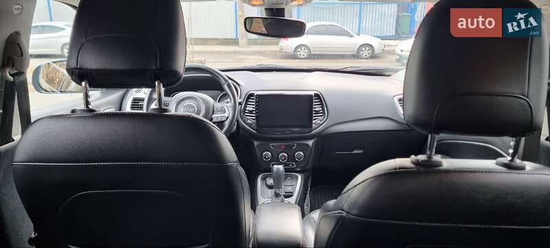 Внедорожник / Кроссовер Jeep Compass 2018 в Киеве