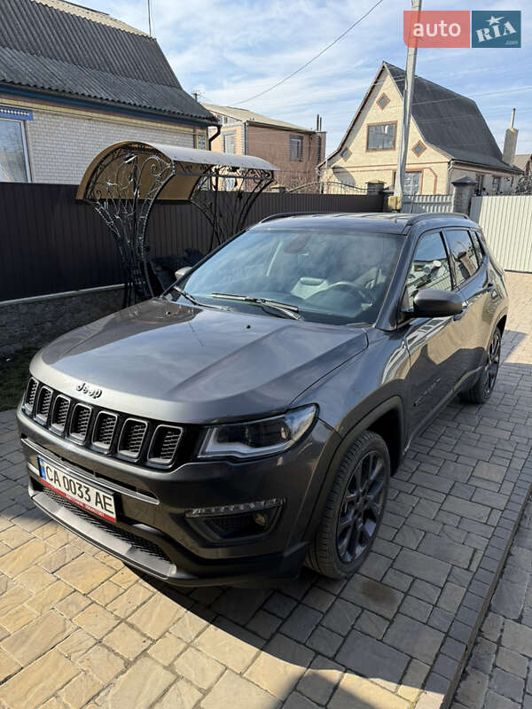 Внедорожник / Кроссовер Jeep Compass 2021 в 