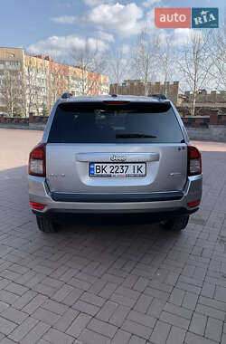 Внедорожник / Кроссовер Jeep Compass 2016 в 