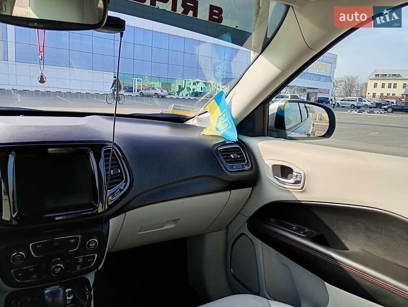Внедорожник / Кроссовер Jeep Compass 2018 в Белгороде-Днестровском