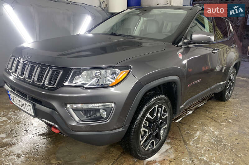 Позашляховик / Кросовер Jeep Compass 2020 в 