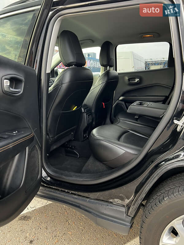 Внедорожник / Кроссовер Jeep Compass 2019 в Киеве
