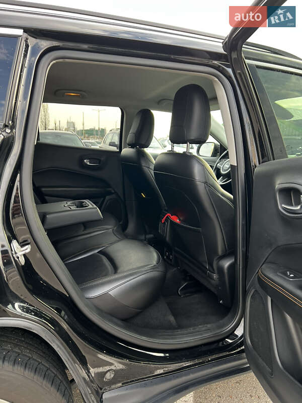 Внедорожник / Кроссовер Jeep Compass 2019 в Киеве