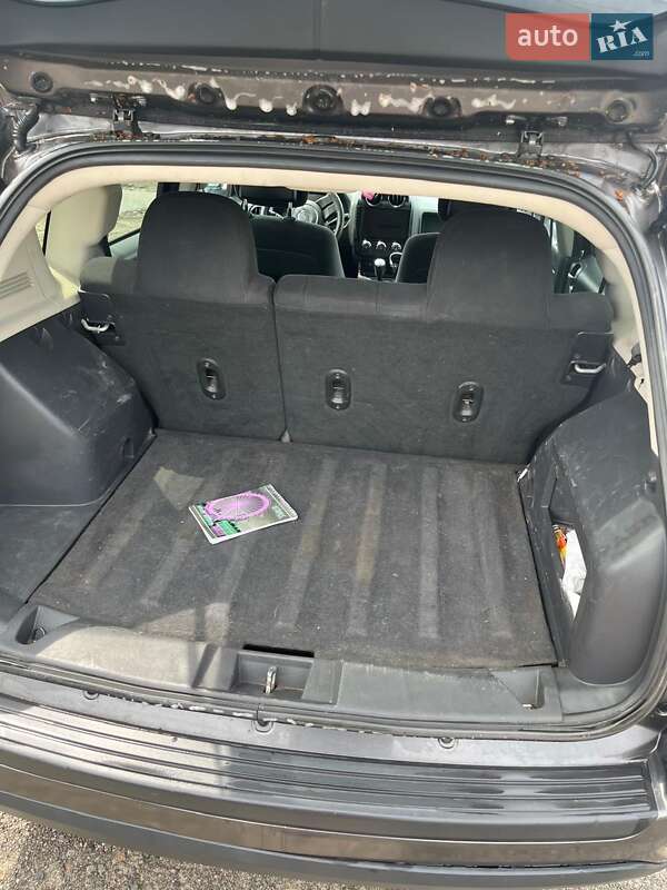 Внедорожник / Кроссовер Jeep Compass 2014 в Киеве