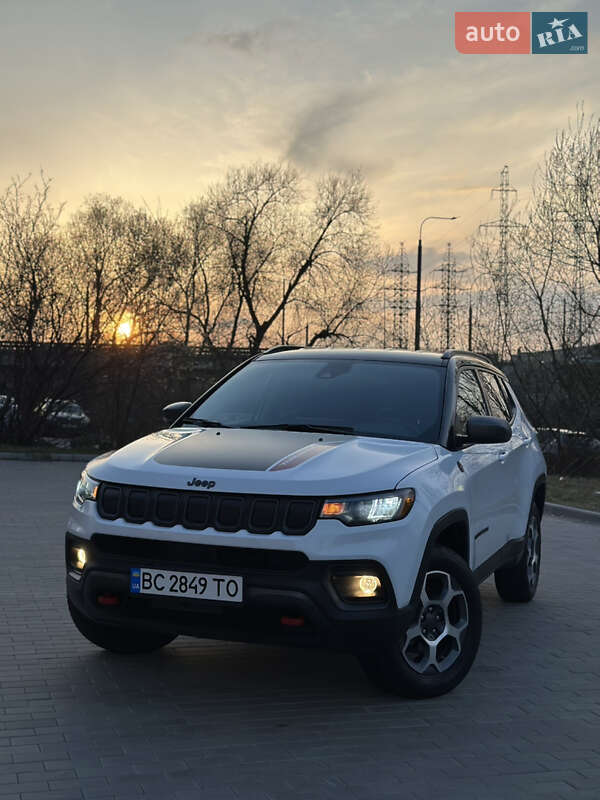 Позашляховик / Кросовер Jeep Compass 2022 в 