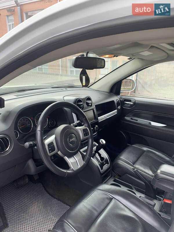 Внедорожник / Кроссовер Jeep Compass 2016 в Кропивницком