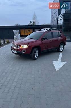Внедорожник / Кроссовер Jeep Compass 2014 в 
