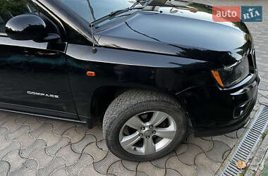 Внедорожник / Кроссовер Jeep Compass 2015 в Ивано-Франковске
