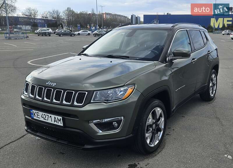 Позашляховик / Кросовер Jeep Compass 2020 в 