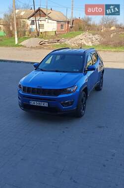 Внедорожник / Кроссовер Jeep Compass 2018 в 