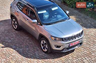 Внедорожник / Кроссовер Jeep Compass 2018 в 