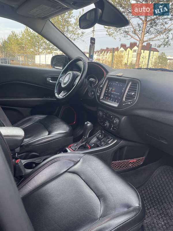 Внедорожник / Кроссовер Jeep Compass 2017 в Ровно