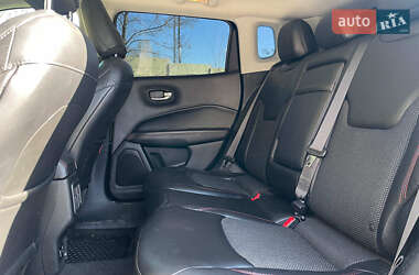 Позашляховик / Кросовер Jeep Compass 2017 в 