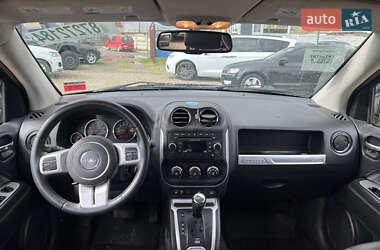 Позашляховик / Кросовер Jeep Compass 2016 в 