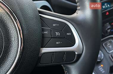 Внедорожник / Кроссовер Jeep Compass 2017 в 