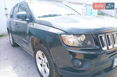 Внедорожник / Кроссовер Jeep Compass 2013 в 