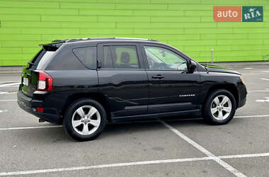 Внедорожник / Кроссовер Jeep Compass 2014 в 