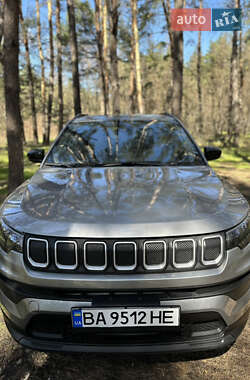 Внедорожник / Кроссовер Jeep Compass 2021 в 