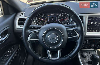 Внедорожник / Кроссовер Jeep Compass 2020 в 