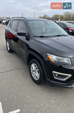 Внедорожник / Кроссовер Jeep Compass 2017 в 