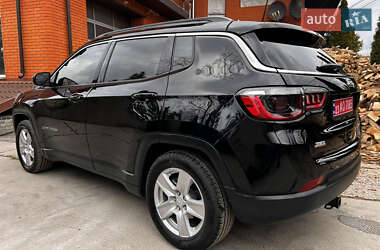 Внедорожник / Кроссовер Jeep Compass 2022 в 