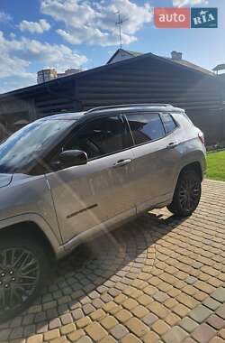 Внедорожник / Кроссовер Jeep Compass 2023 в 