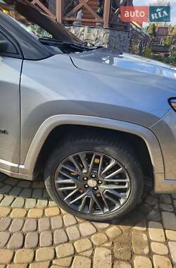 Внедорожник / Кроссовер Jeep Compass 2023 в 