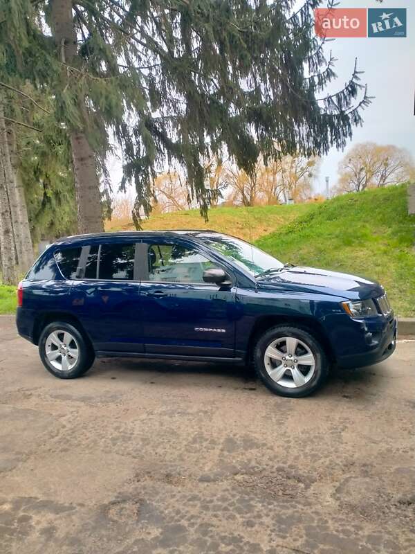 Внедорожник / Кроссовер Jeep Compass 2013 в Ровно