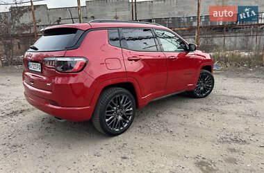 Внедорожник / Кроссовер Jeep Compass 2022 в 