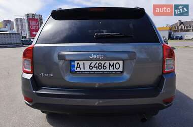 Позашляховик / Кросовер Jeep Compass 2011 в 