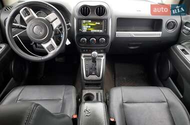 Позашляховик / Кросовер Jeep Compass 2015 в 