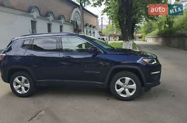 Позашляховик / Кросовер Jeep Compass 2018 в 