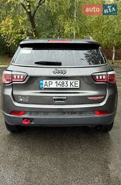 Внедорожник / Кроссовер Jeep Compass 2018 в 