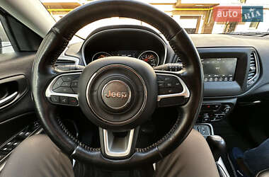 Внедорожник / Кроссовер Jeep Compass 2019 в 