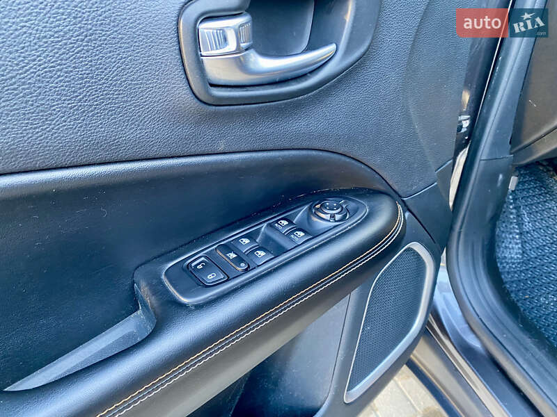 Внедорожник / Кроссовер Jeep Compass 2019 в Шаргороде