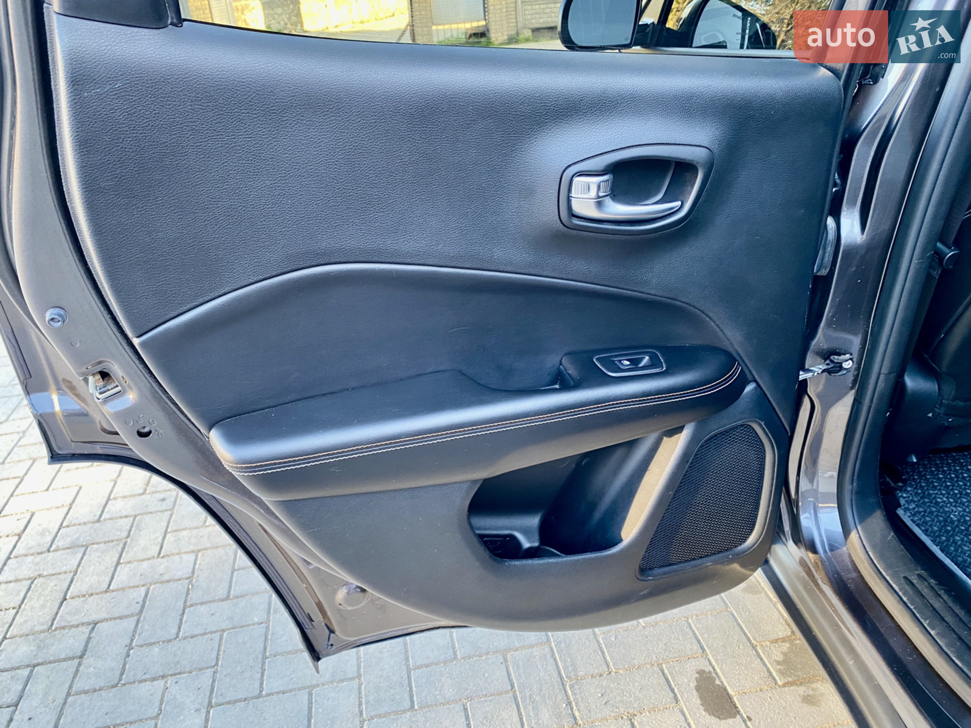 2019 Jeep Compass - мініатюра 19