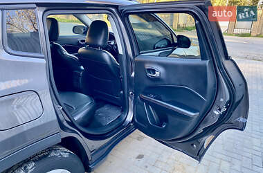 Внедорожник / Кроссовер Jeep Compass 2019 в 