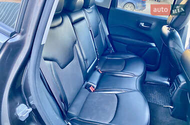 Внедорожник / Кроссовер Jeep Compass 2019 в 