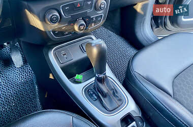 Внедорожник / Кроссовер Jeep Compass 2019 в 