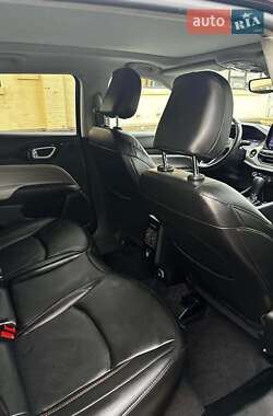 Внедорожник / Кроссовер Jeep Compass 2022 в 