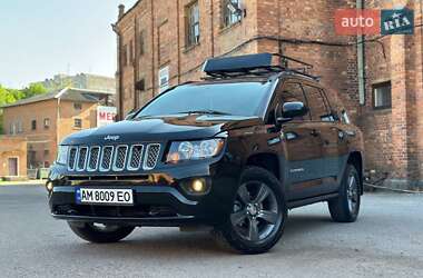 Внедорожник / Кроссовер Jeep Compass 2014 в 