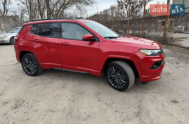 Позашляховик / Кросовер Jeep Compass 2022 в 