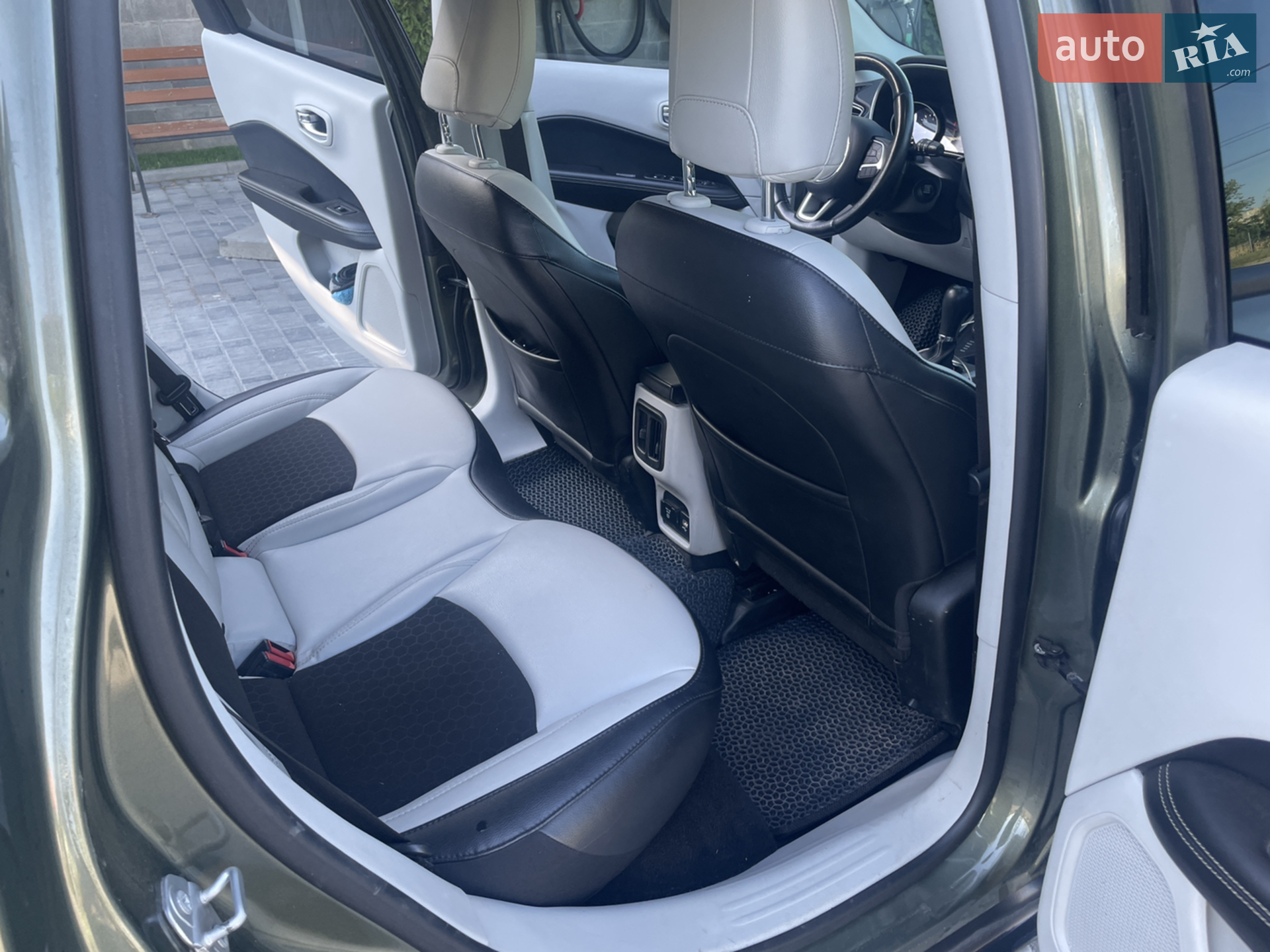 2018 Jeep Compass - мініатюра 14