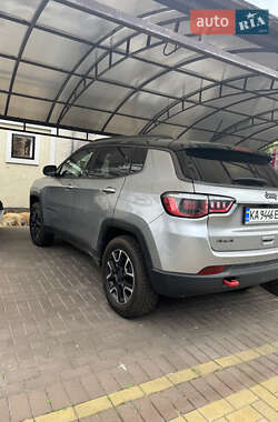 Внедорожник / Кроссовер Jeep Compass 2020 в 