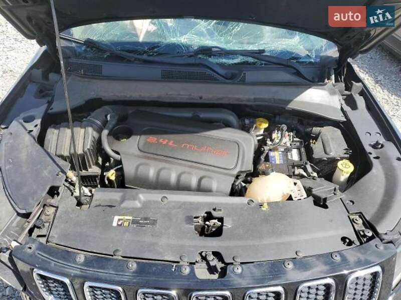 Внедорожник / Кроссовер Jeep Compass 2017 в Львове