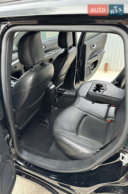 Внедорожник / Кроссовер Jeep Compass 2023 в 