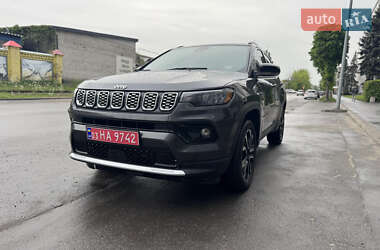 Внедорожник / Кроссовер Jeep Compass 2022 в 
