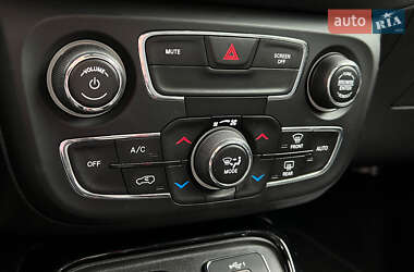 Внедорожник / Кроссовер Jeep Compass 2019 в 