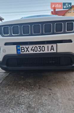 Позашляховик / Кросовер Jeep Compass 2017 в 
