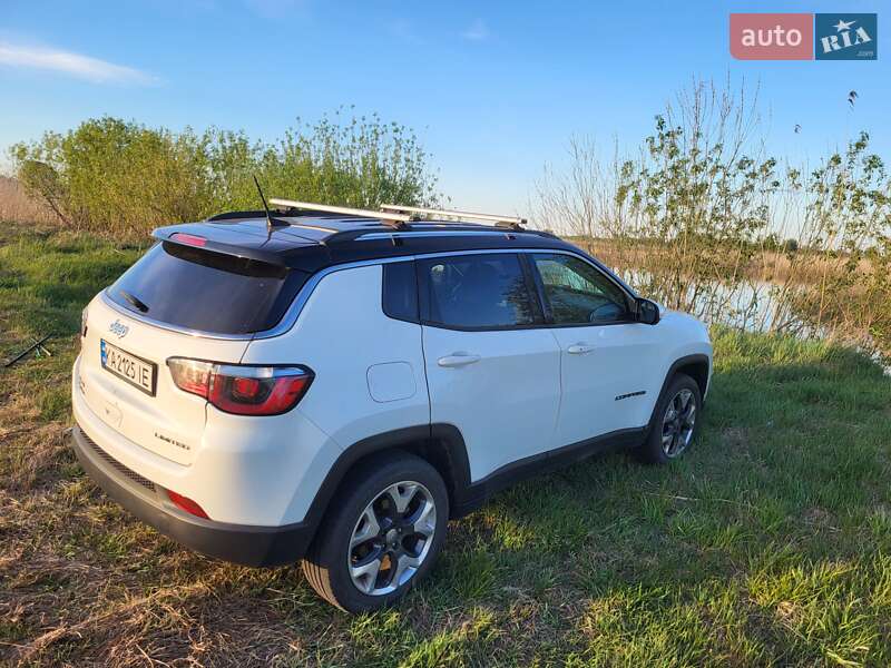 Внедорожник / Кроссовер Jeep Compass 2018 в Киеве